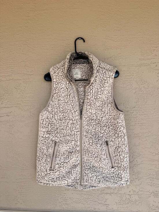 Thread & Supply Jackets & Blazers - Thread & Supply Sherpa Vest, Cream Faux Shearling, Women's Size Medium